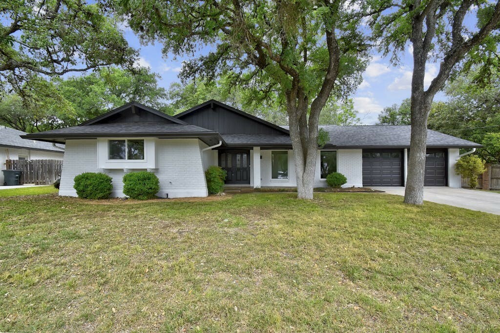 Property Photo:  4 Valley View Lane  TX 78130 