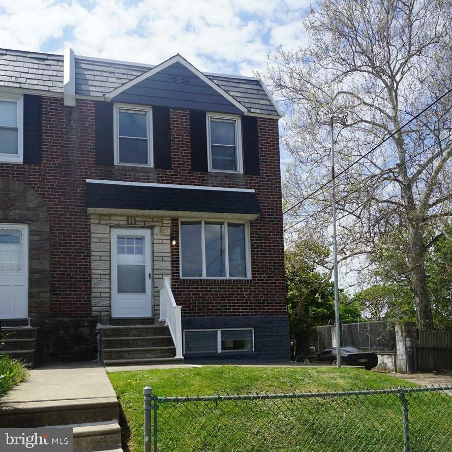 Property Photo:  2100 Lardner Street  PA 19149 