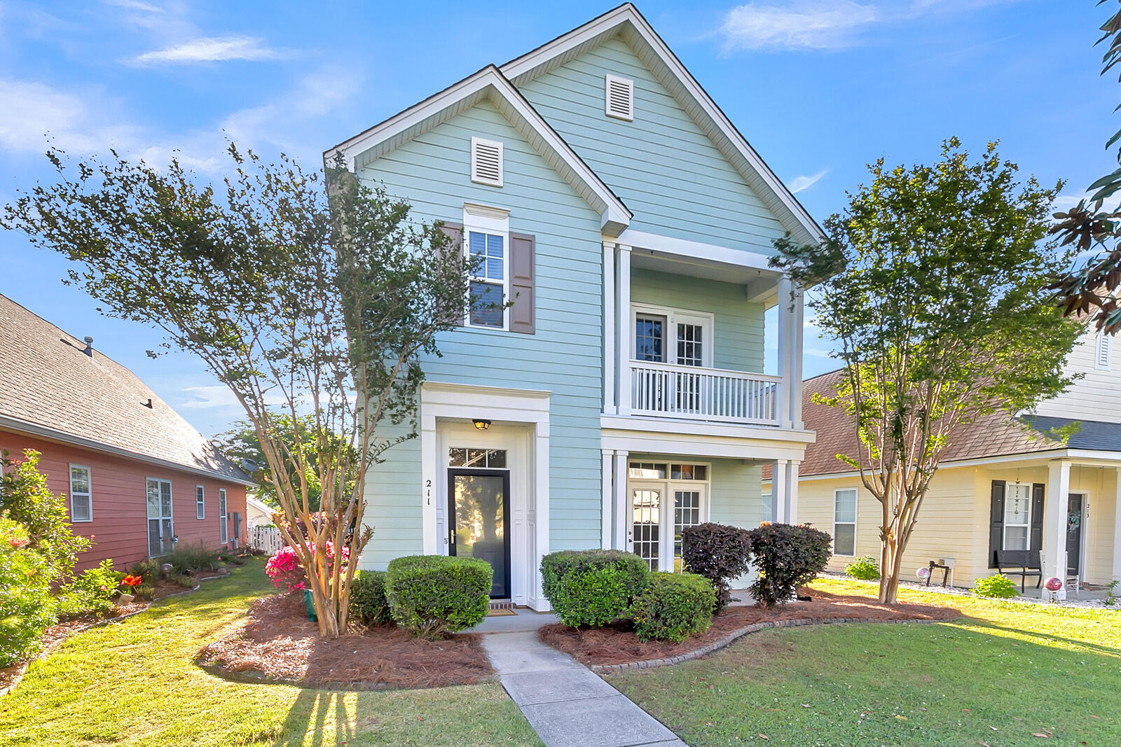 Property Photo:  211 Dandelion Street  SC 29483 