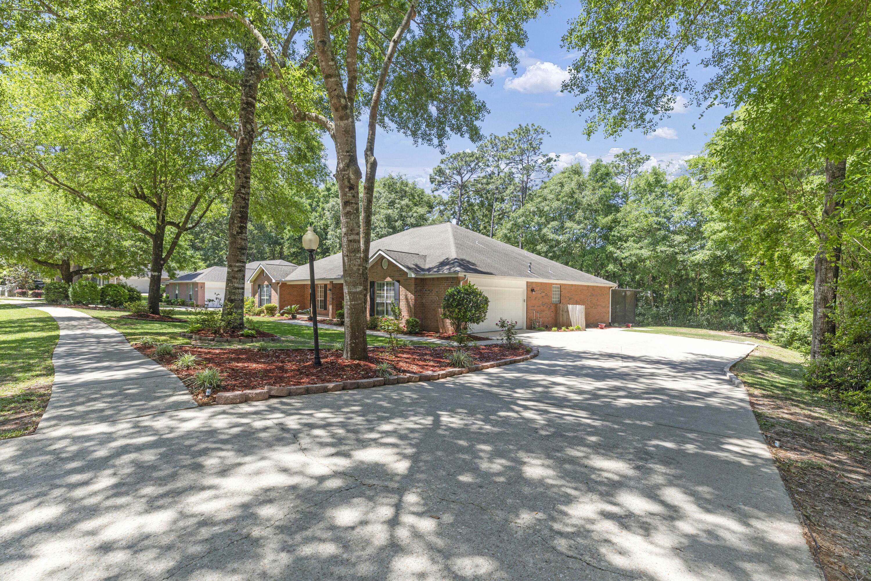 Property Photo:  5848 Hunting Meadows Drive  FL 32536 