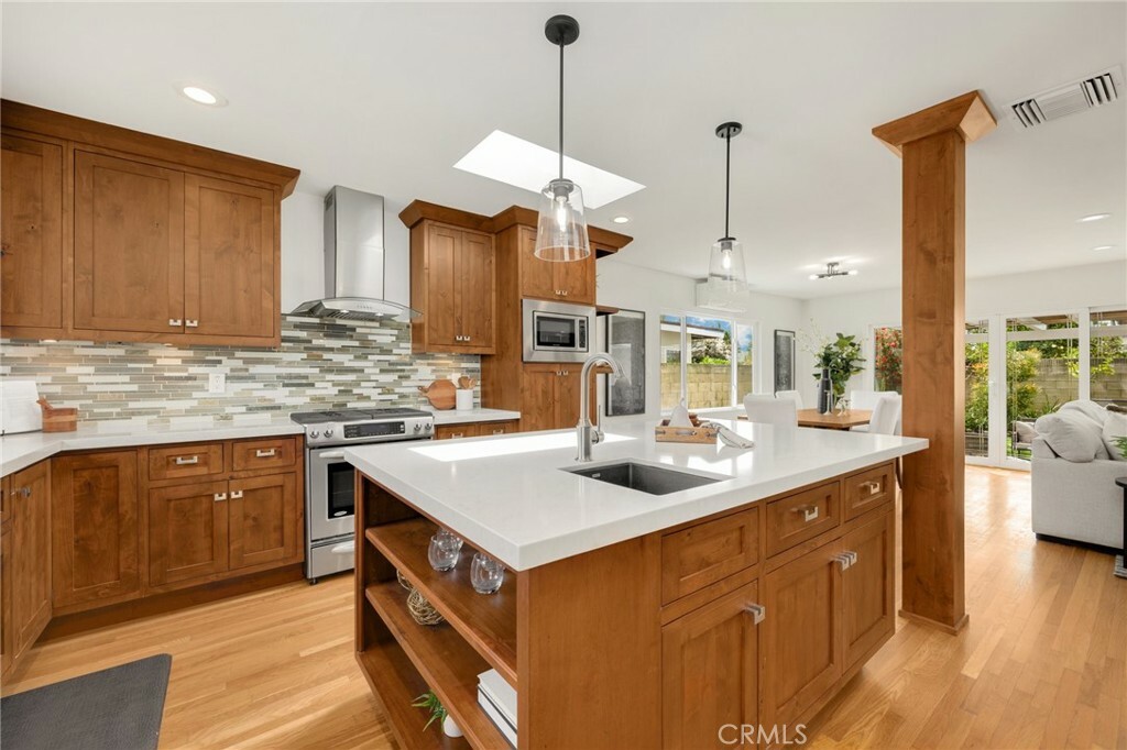 Property Photo:  6124 E Huntdale Street  CA 90808 