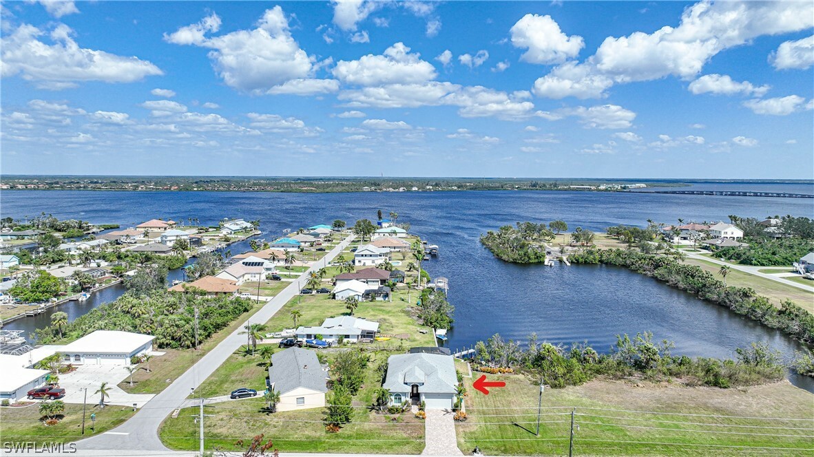 Property Photo:  5723 David Boulevard  FL 33981 