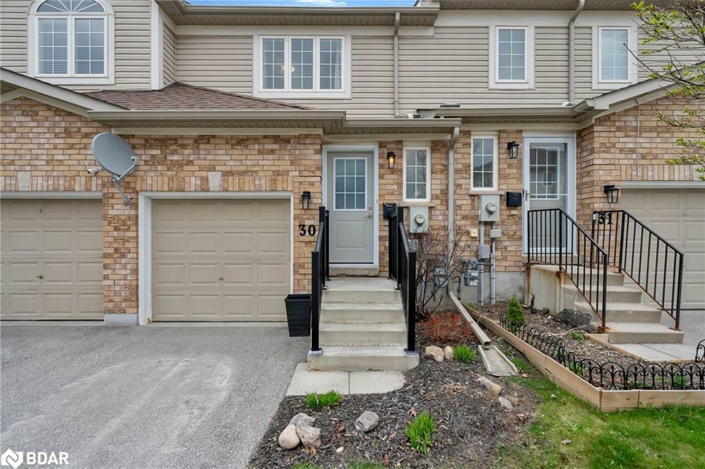 Property Photo:  430 Mapleview Drive E 30  ON L4N 0R9 