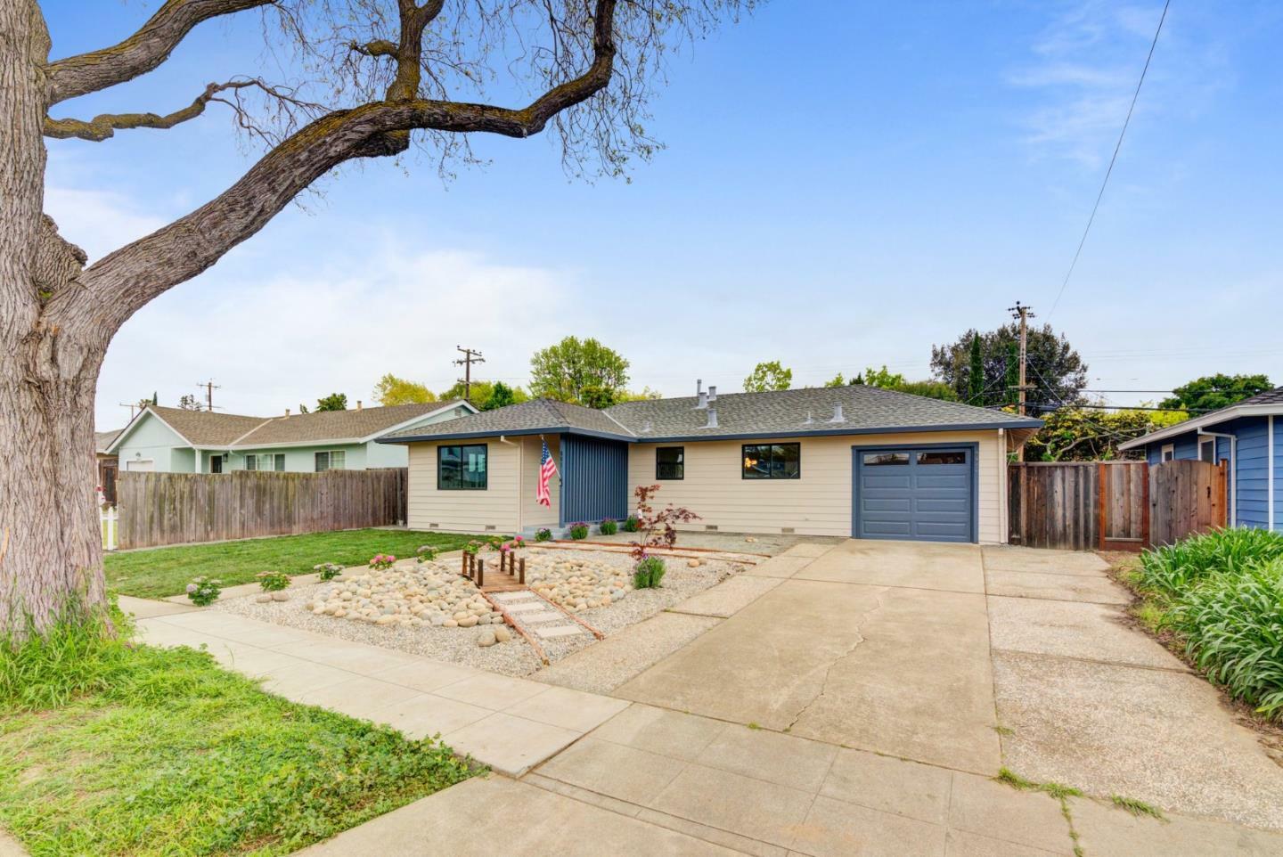 Property Photo:  883 Mango Avenue  CA 94087 