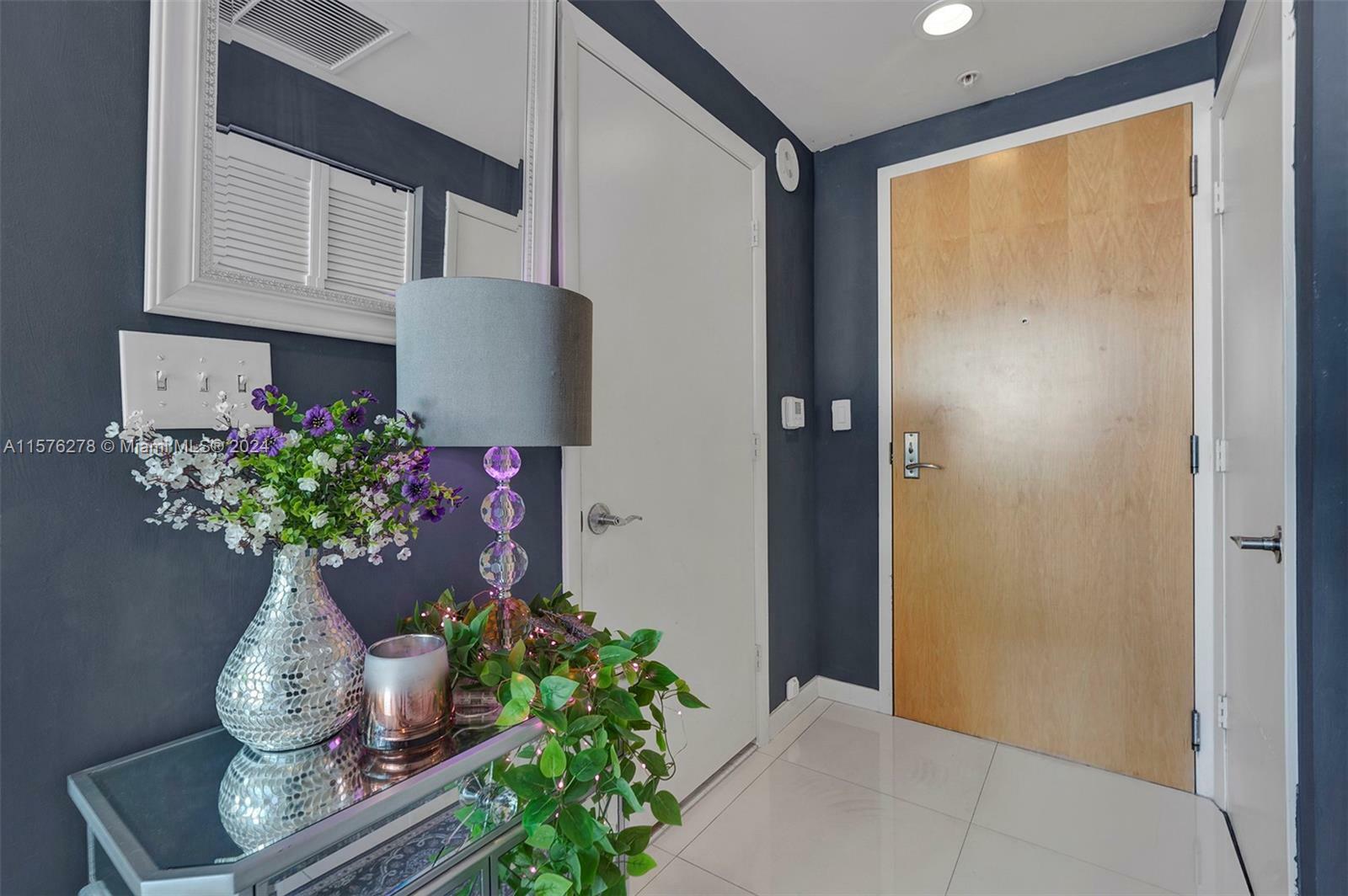 Property Photo:  244 Biscayne Blvd 646  FL 33132 