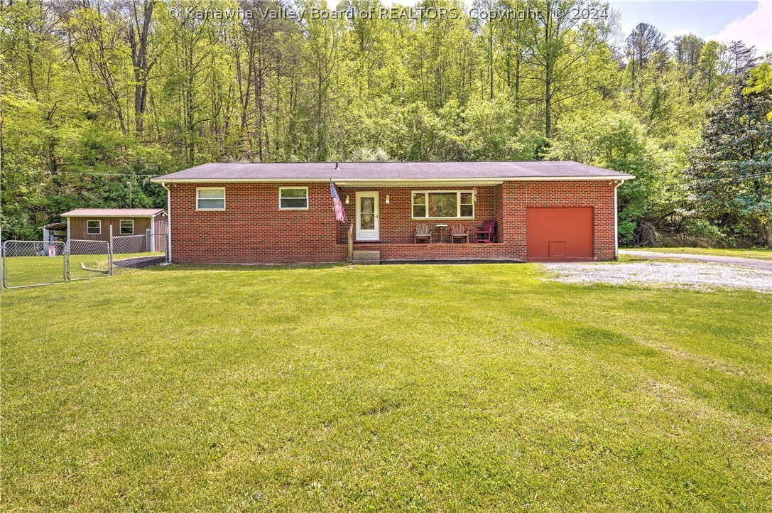 Property Photo: 4080 Woodward Drive WV 25312