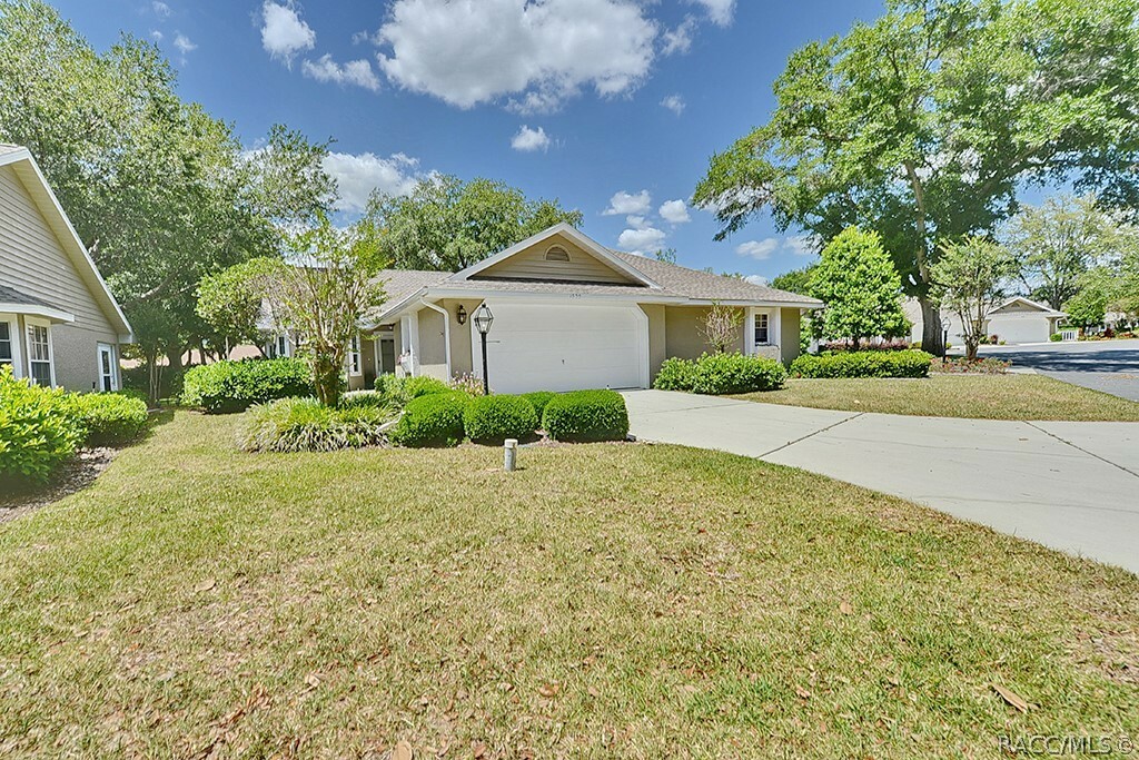 Property Photo:  1539 N Foxboro Loop  FL 34429 