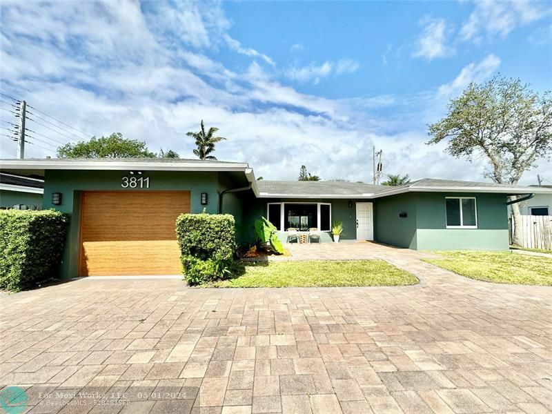 Property Photo:  3811 NE 18th Ave  FL 33334 