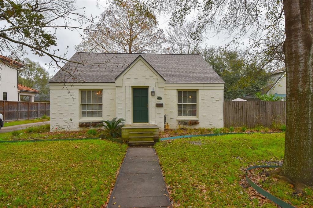 Property Photo:  527 S 3rd Street  TX 77401 