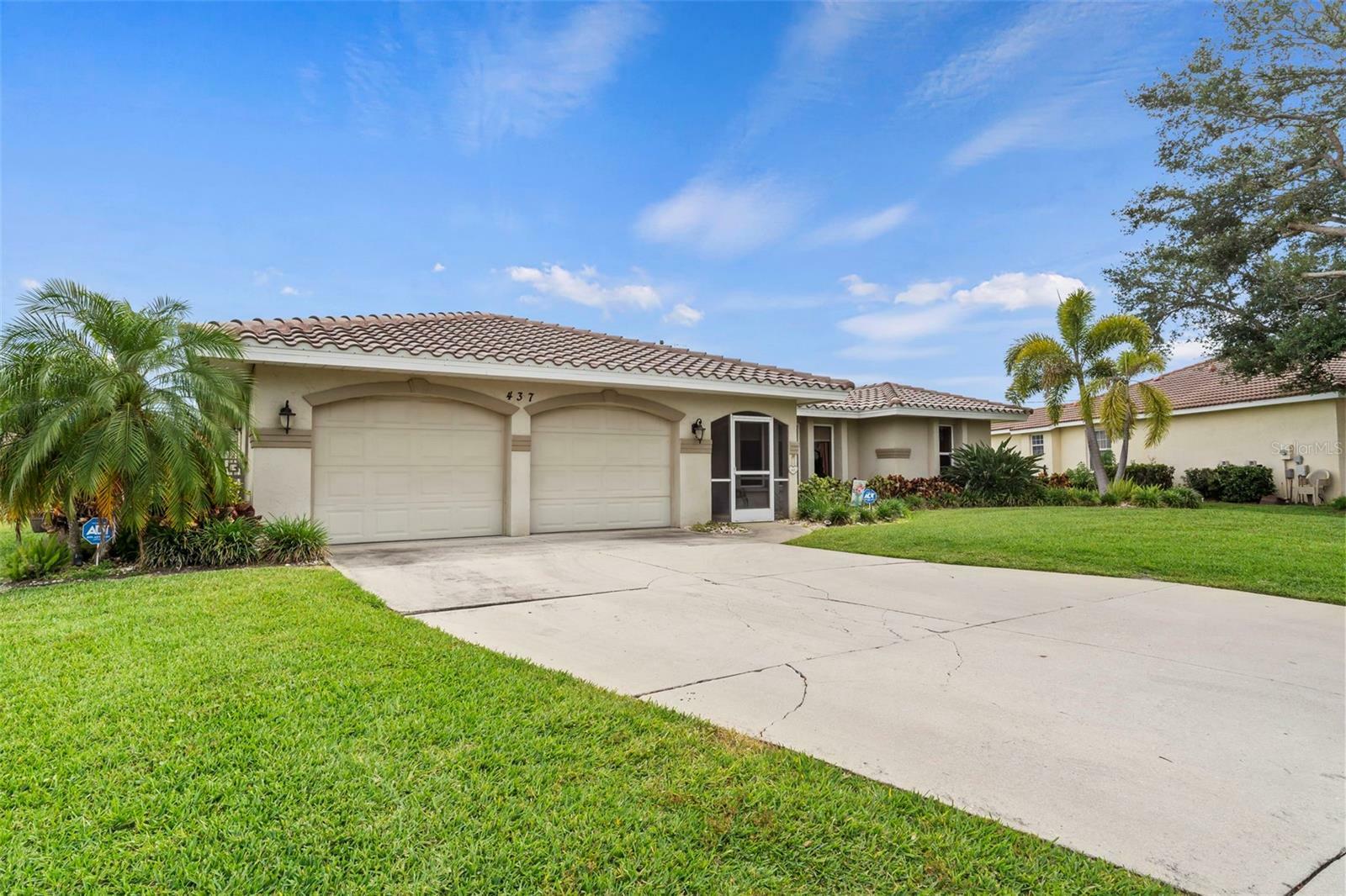Property Photo: 437 E Rossetti Drive FL 34275