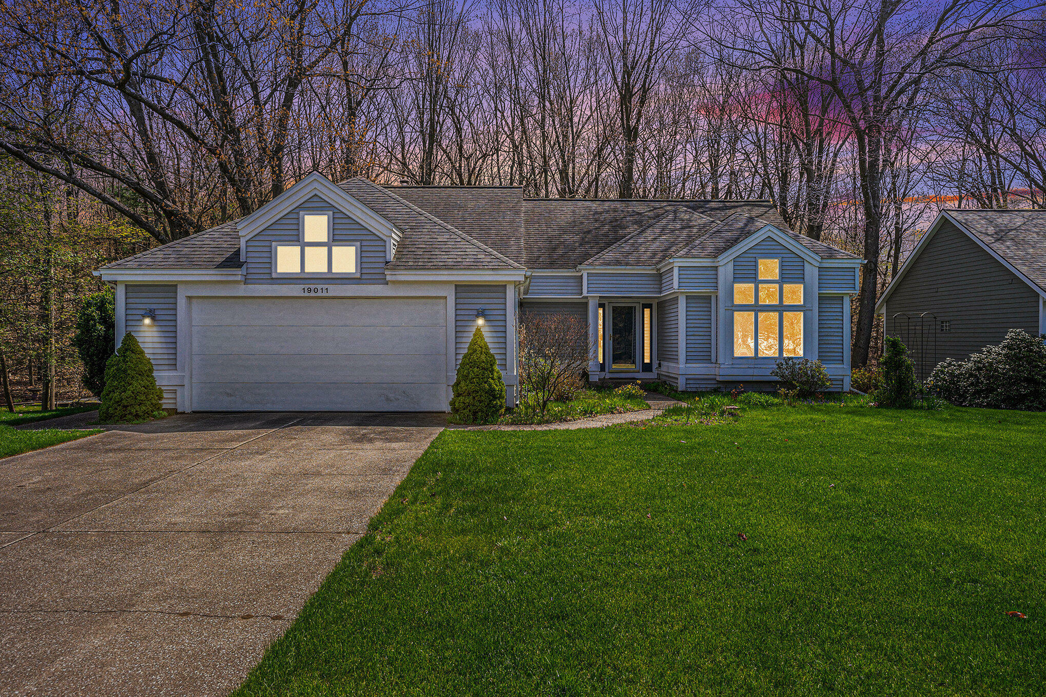 Property Photo: 19011 Sioux Drive MI 49456