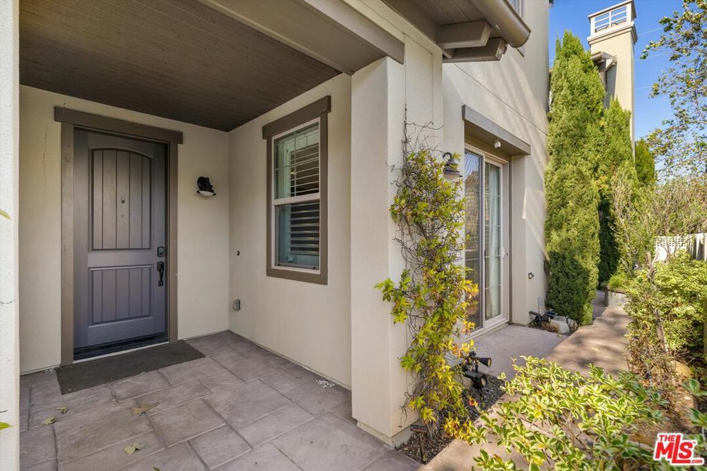 Property Photo:  50 Sanderling Lane  CA 93117 