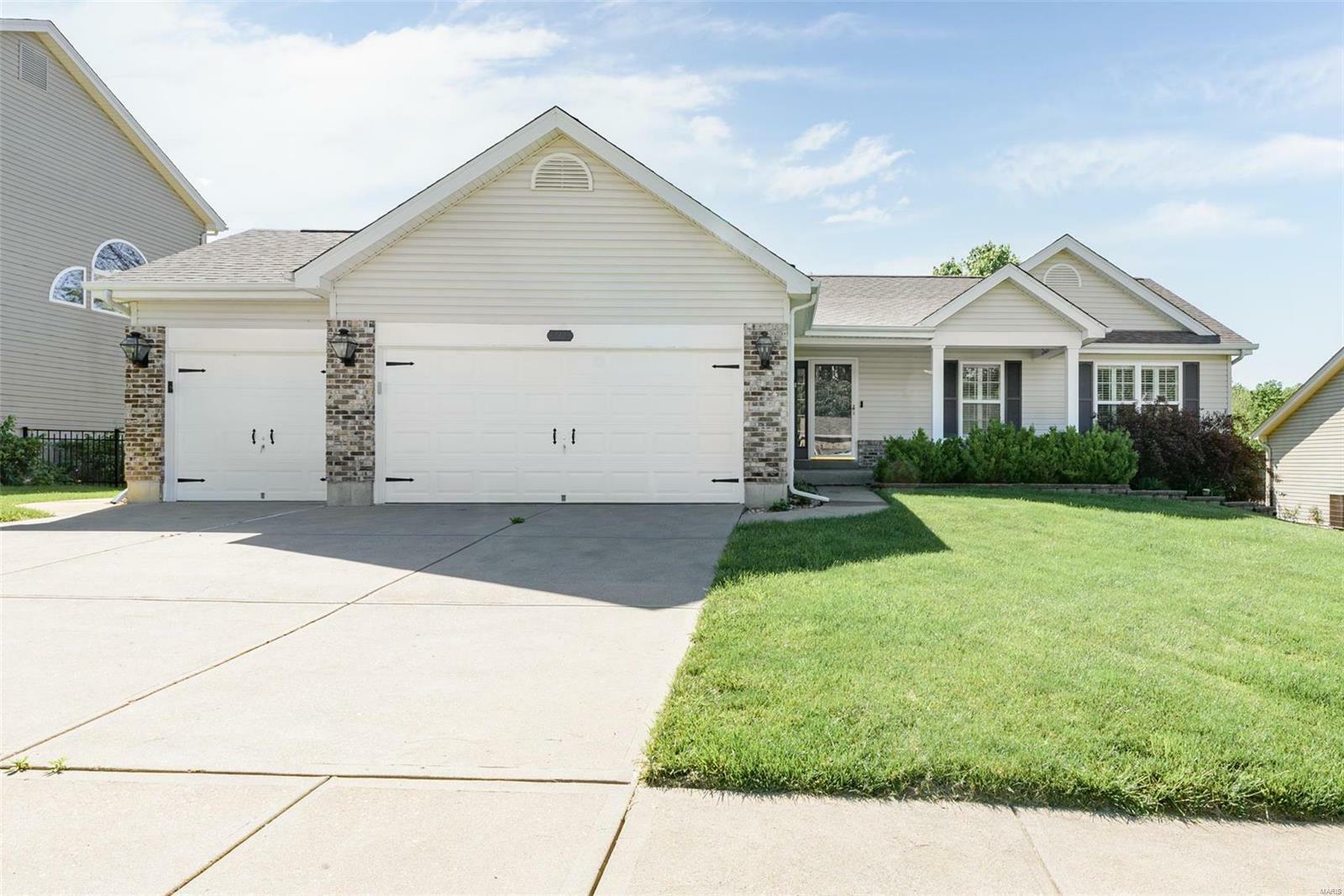 Property Photo:  929 Silver Lake View Drive  MO 63069 