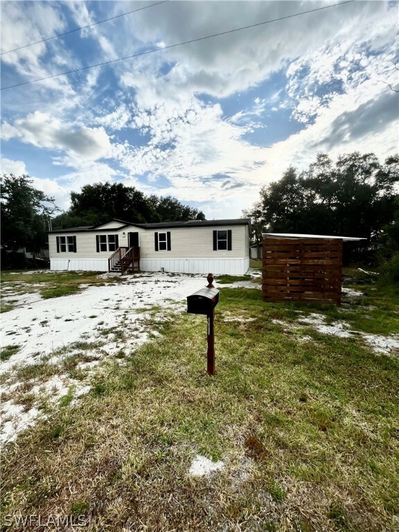 Property Photo:  463 Citrus Avenue  FL 33944 