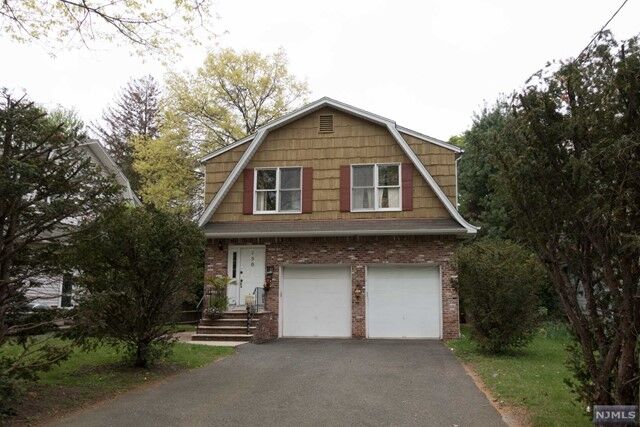 Property Photo:  150 Hope Street  NJ 07450 