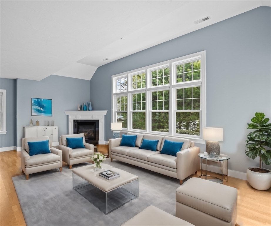 Property Photo: 10 Mariners Dr 10 MA 02050
