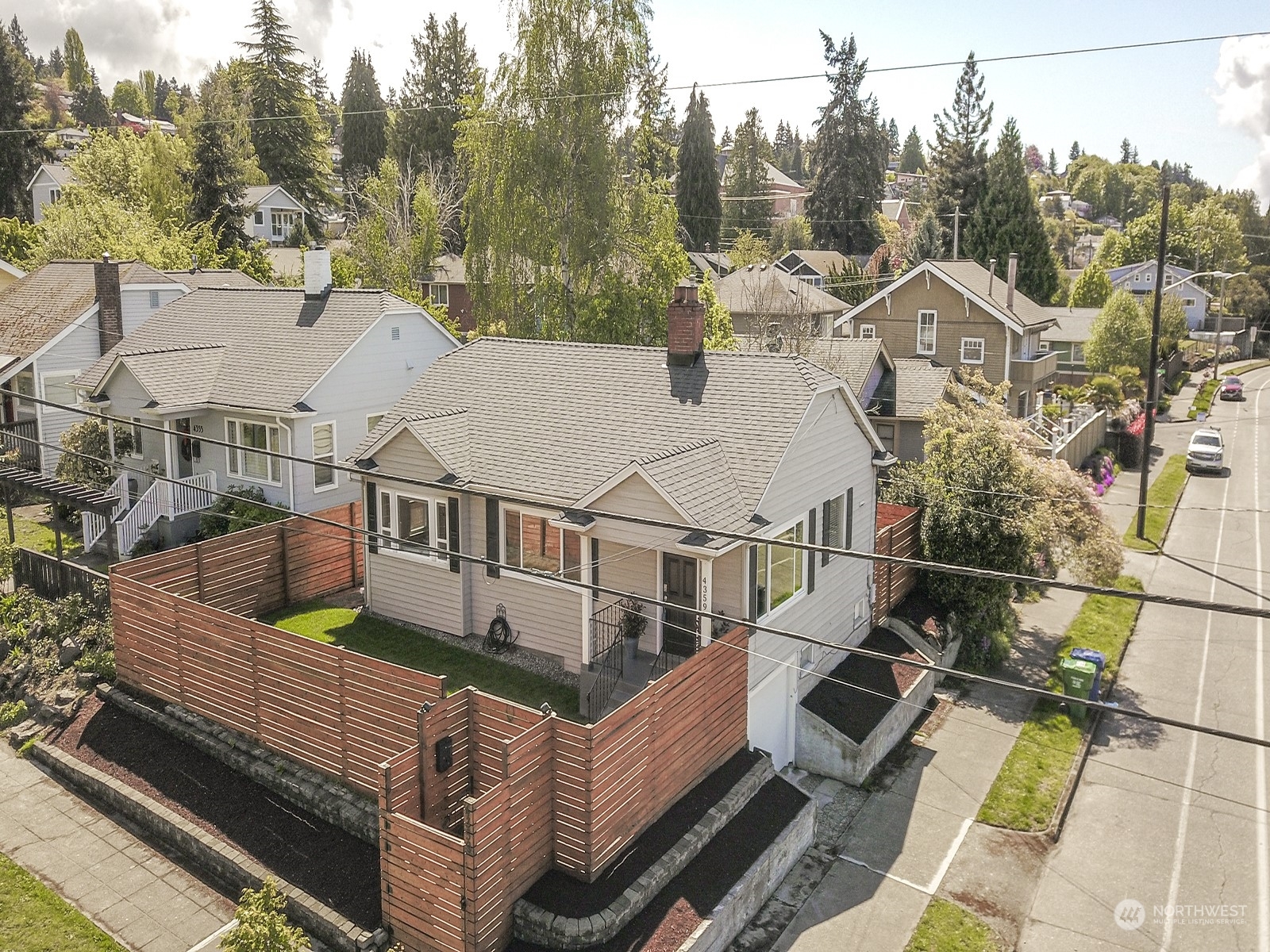 Property Photo:  4359 SW Willow Street  WA 98136 