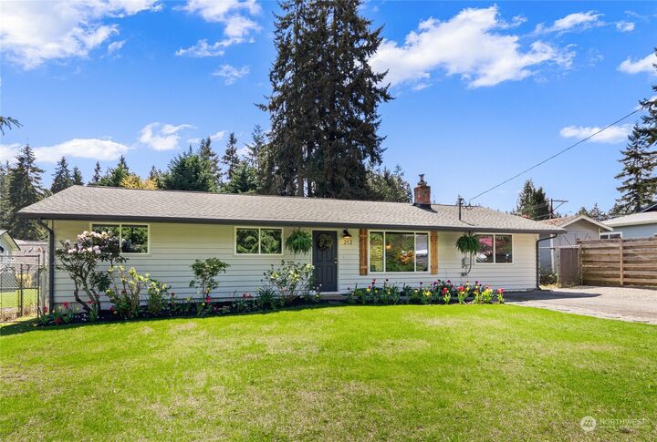 Property Photo: 212 135th Street SE WA 98208