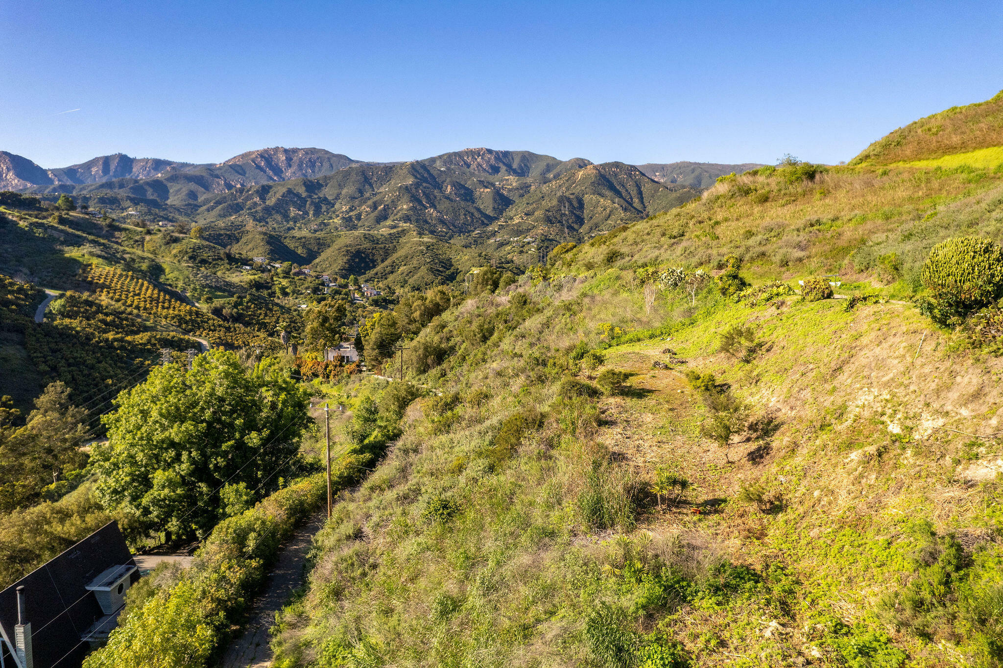 Property Photo:  416 Ranchito Vista Road  CA 93108 