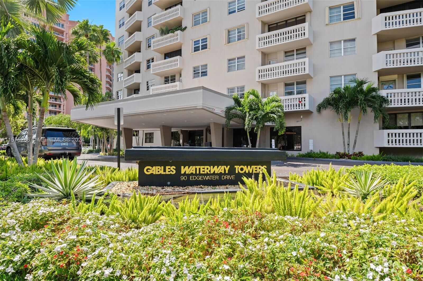 Property Photo: 90 Edgewater Dr 415 FL 33133