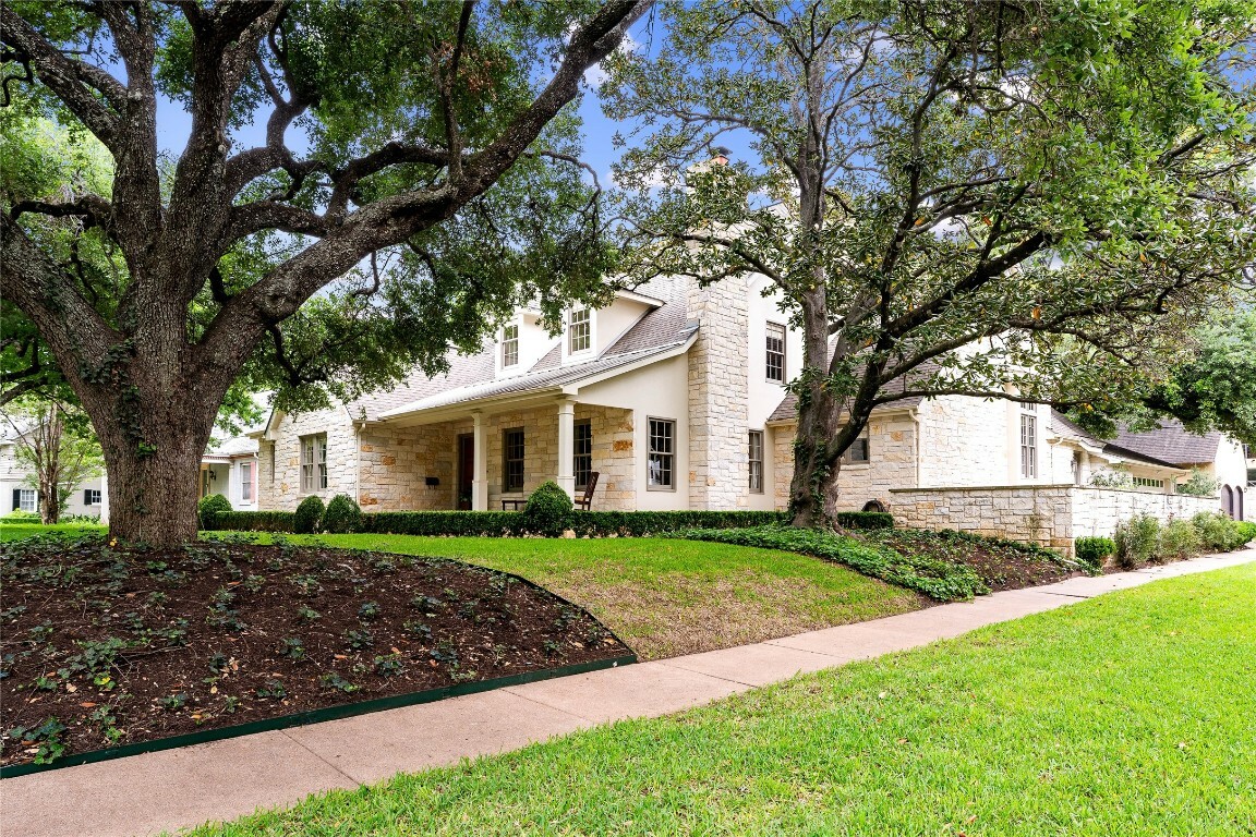 Property Photo:  1411 Hardouin Avenue  TX 78703 