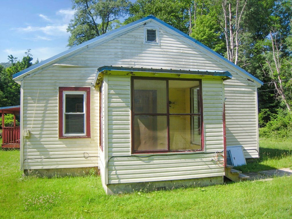 Property Photo:  1665 Jackson Run Road  PA 16365 