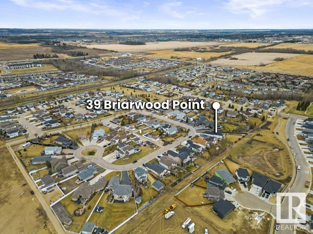 Property Photo:  39 Briarwood Point(E)  AB T7Z 2Z2 