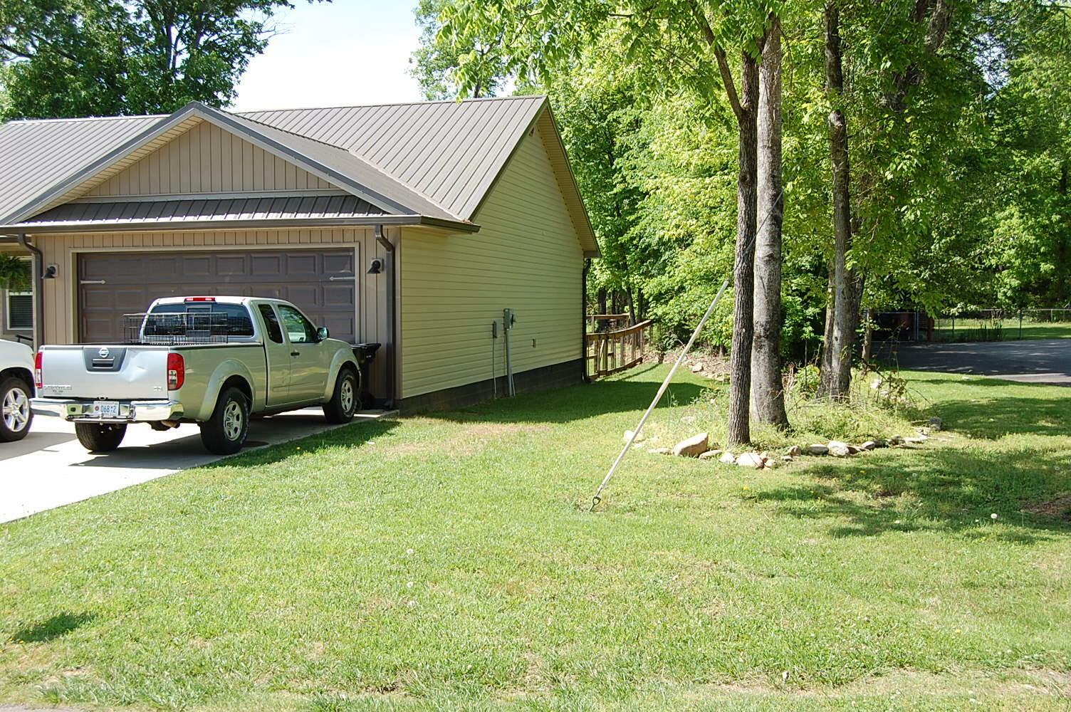 Property Photo:  718 Old State Highway 8  TN 37327 