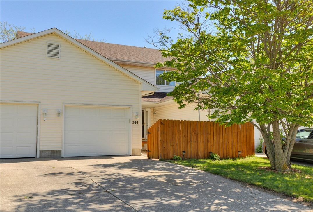 Property Photo:  341 N Cherokee Drive  IA 50226 