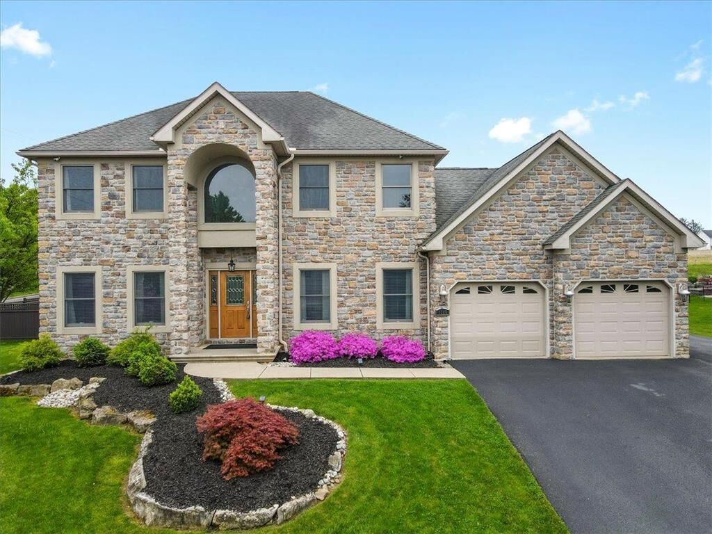 Property Photo:  1245 Chipmunk Lane  PA 18040 