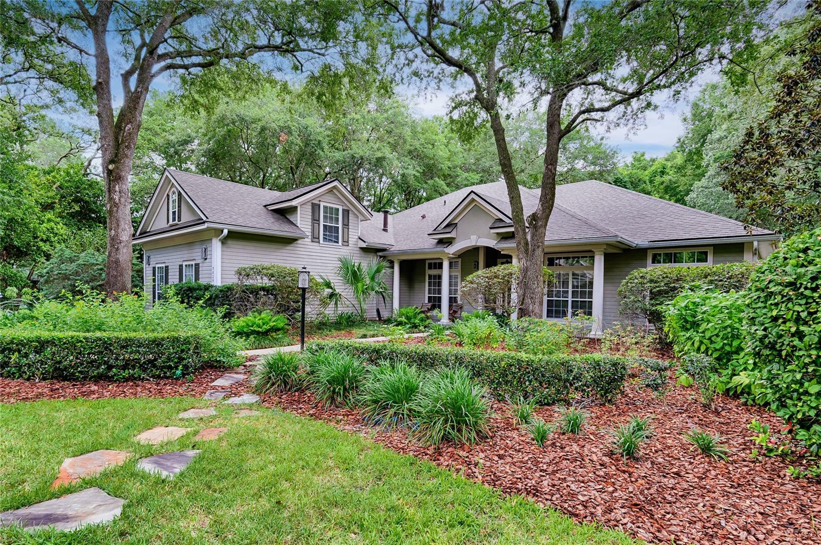 Property Photo: 9829 SW 33rd Lane FL 32608