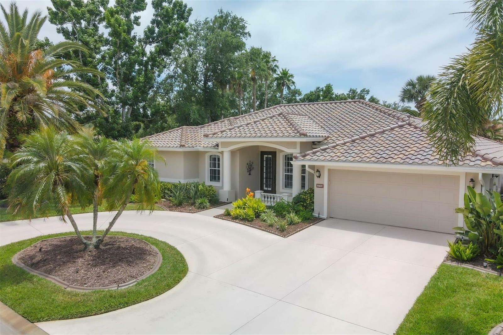 Property Photo:  4796 Sweetmeadow Circle  FL 34238 