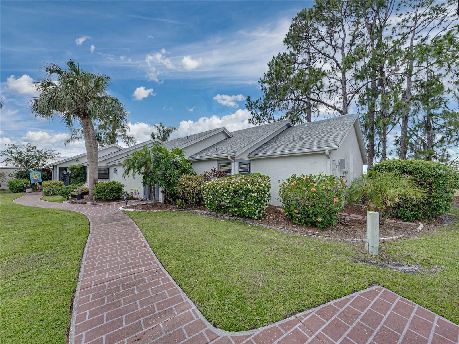 Property Photo:  1306 Spry Court 1306  FL 33573 