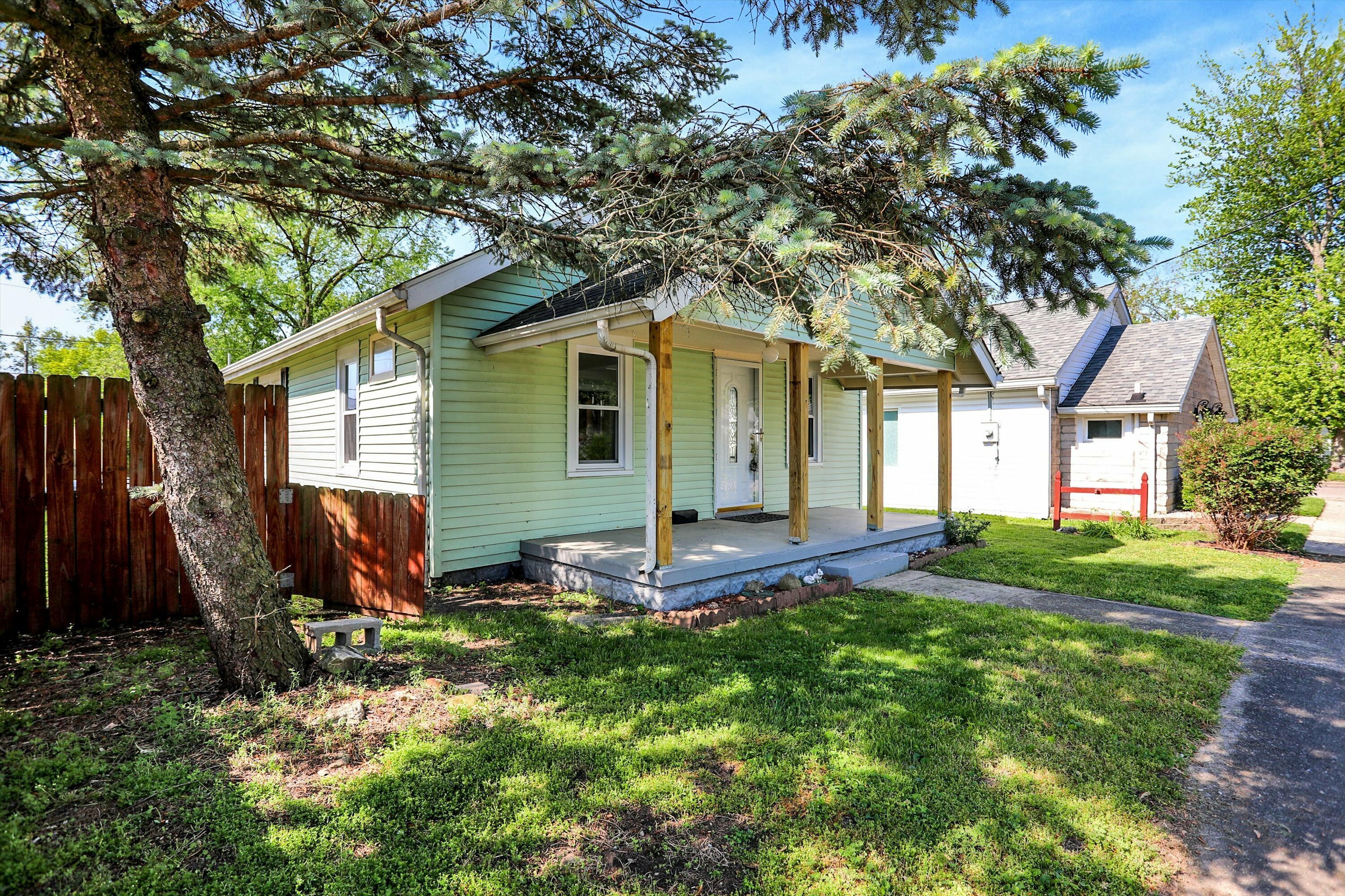 Property Photo:  704 Noble Street  IN 47274 