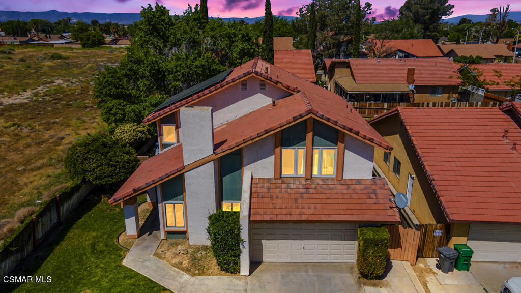 Property Photo:  44101 Watford Avenue  CA 93535 
