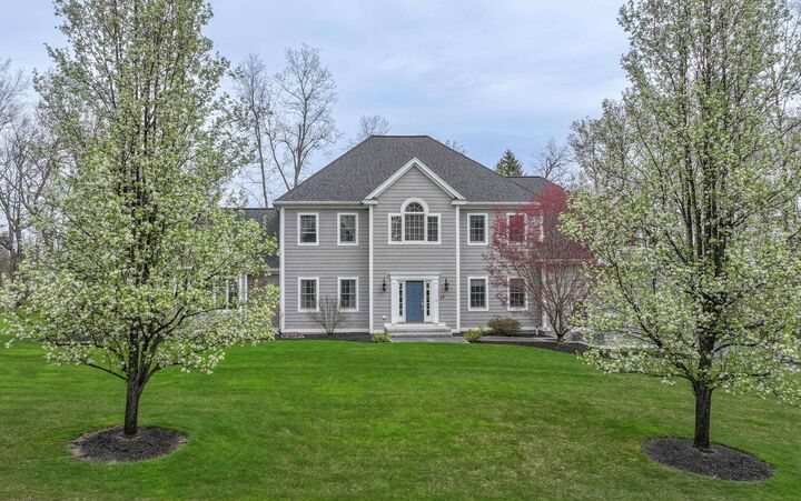Property Photo:  27 Herrick Circle  NH 03076 