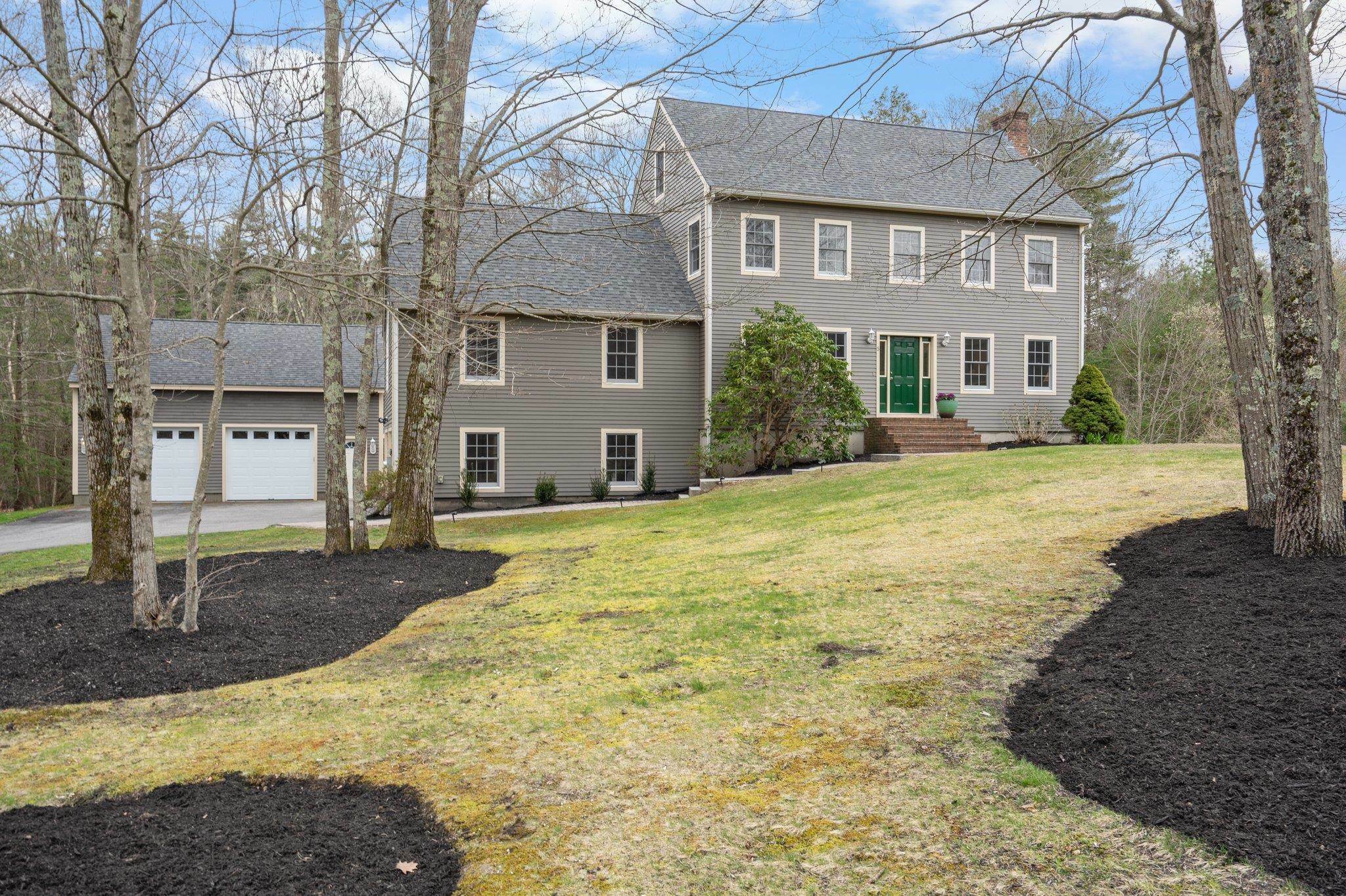 Property Photo:  5 Governor Powell Drive  NH 03844 