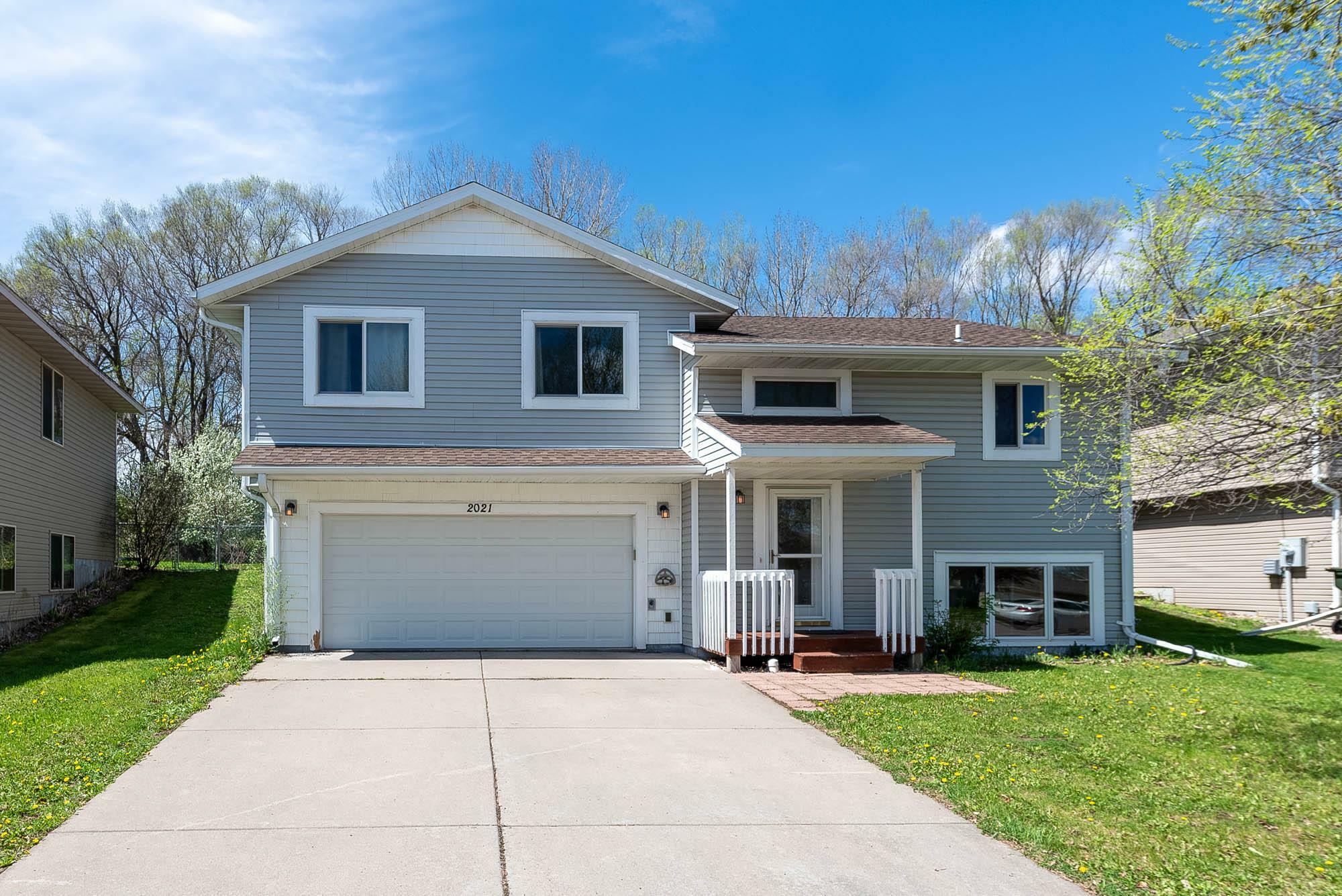 Property Photo:  2021 Moore Drive  MN 56082 