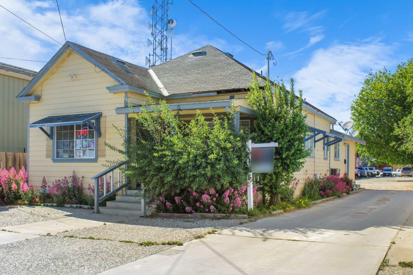 Property Photo:  214 Bassett Street  CA 93930 