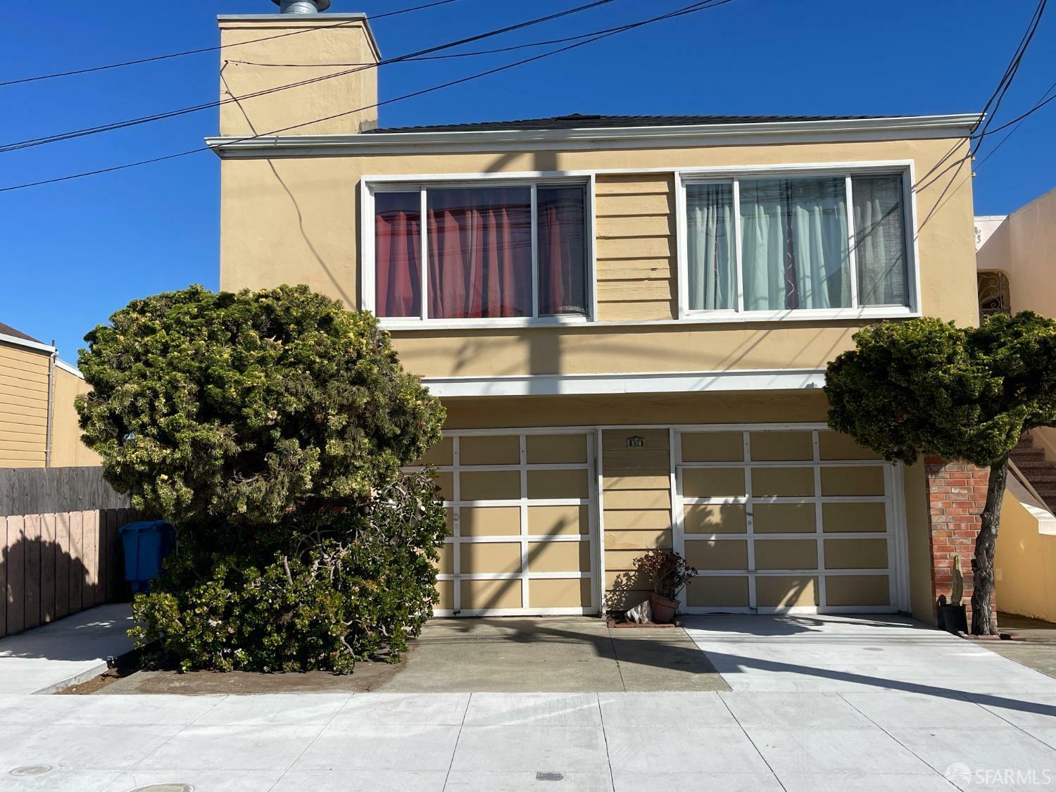 Property Photo:  538 Brunswick Street  CA 94112 