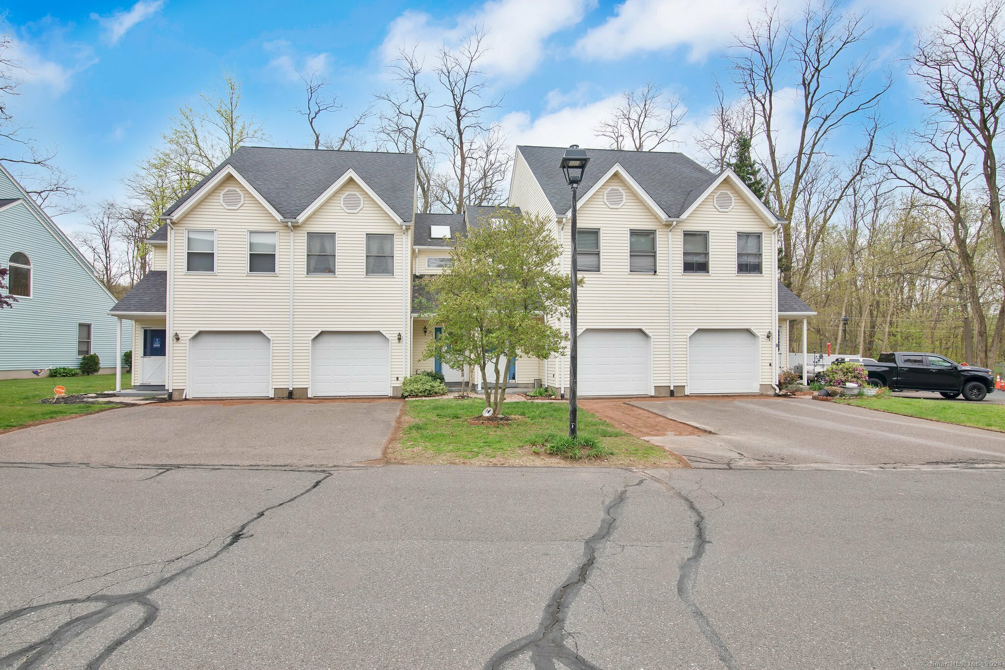 Property Photo: 16 Maple Street 3 CT 06066