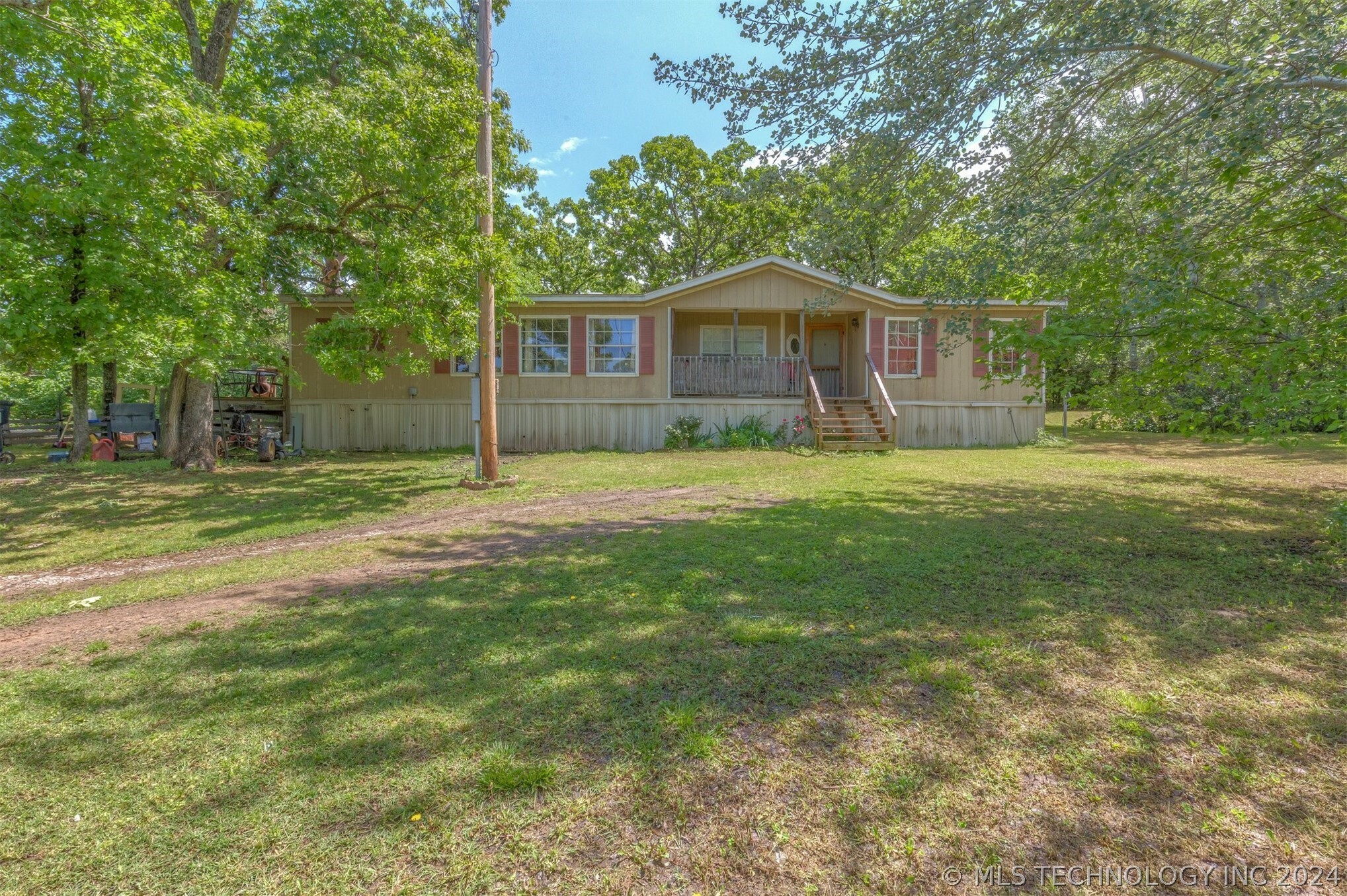 Property Photo:  11885 S 250th  OK 74066 