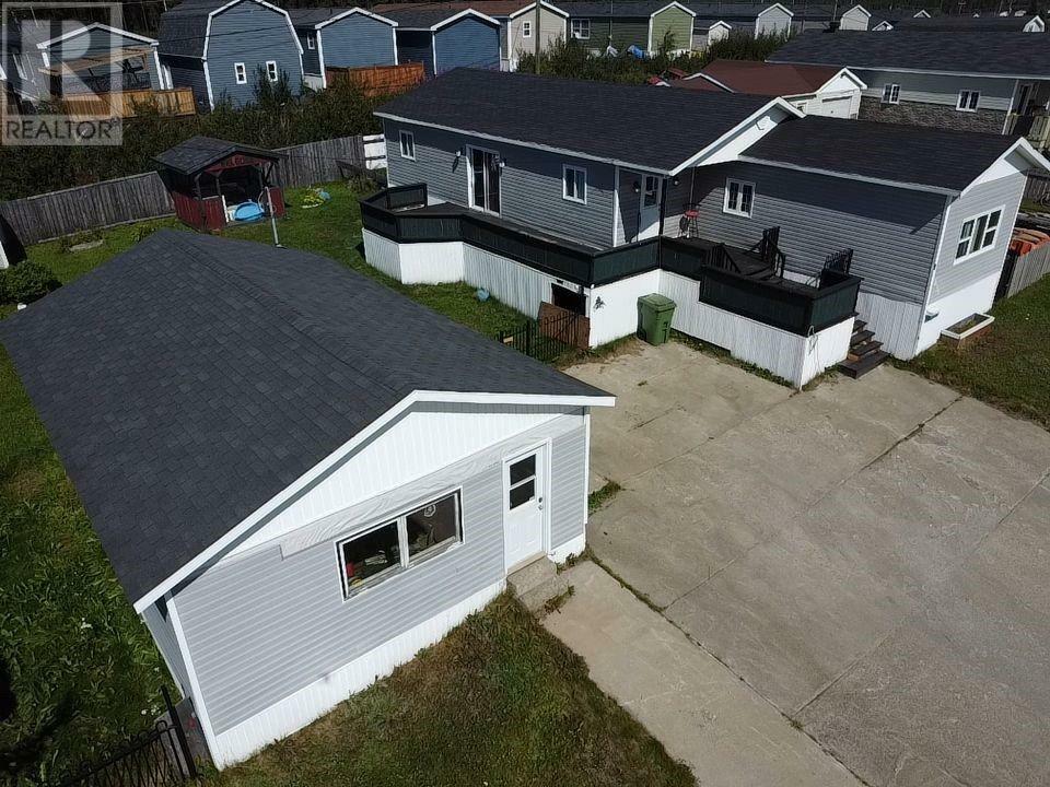 Photo de la propriété:  4023-4025 Duley Crescent  NL A2V 2R5 