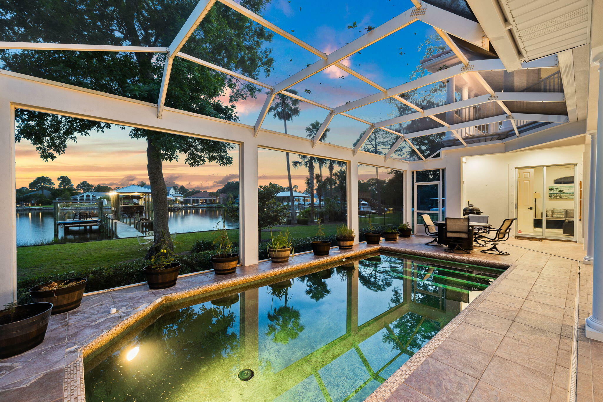 Property Photo:  1802 Driftwood Point Road  FL 32459 