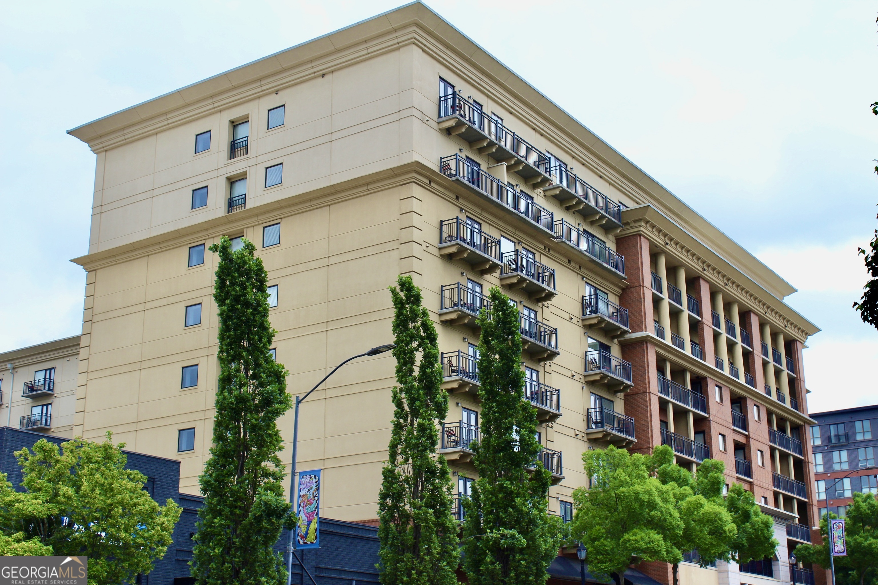 Property Photo:  250 W Broad Street Apt 506  GA 30601 