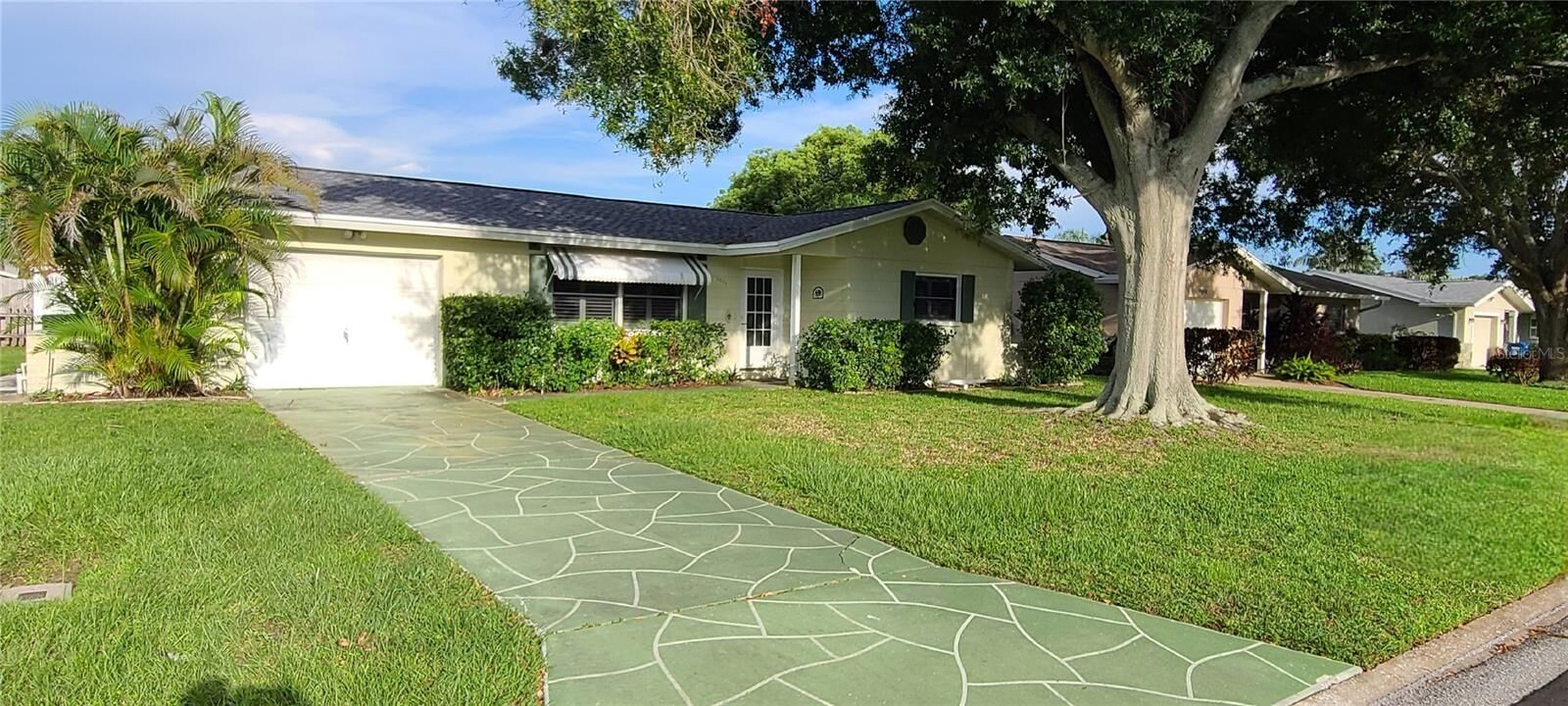 Property Photo:  9901 111th Lane  FL 33772 