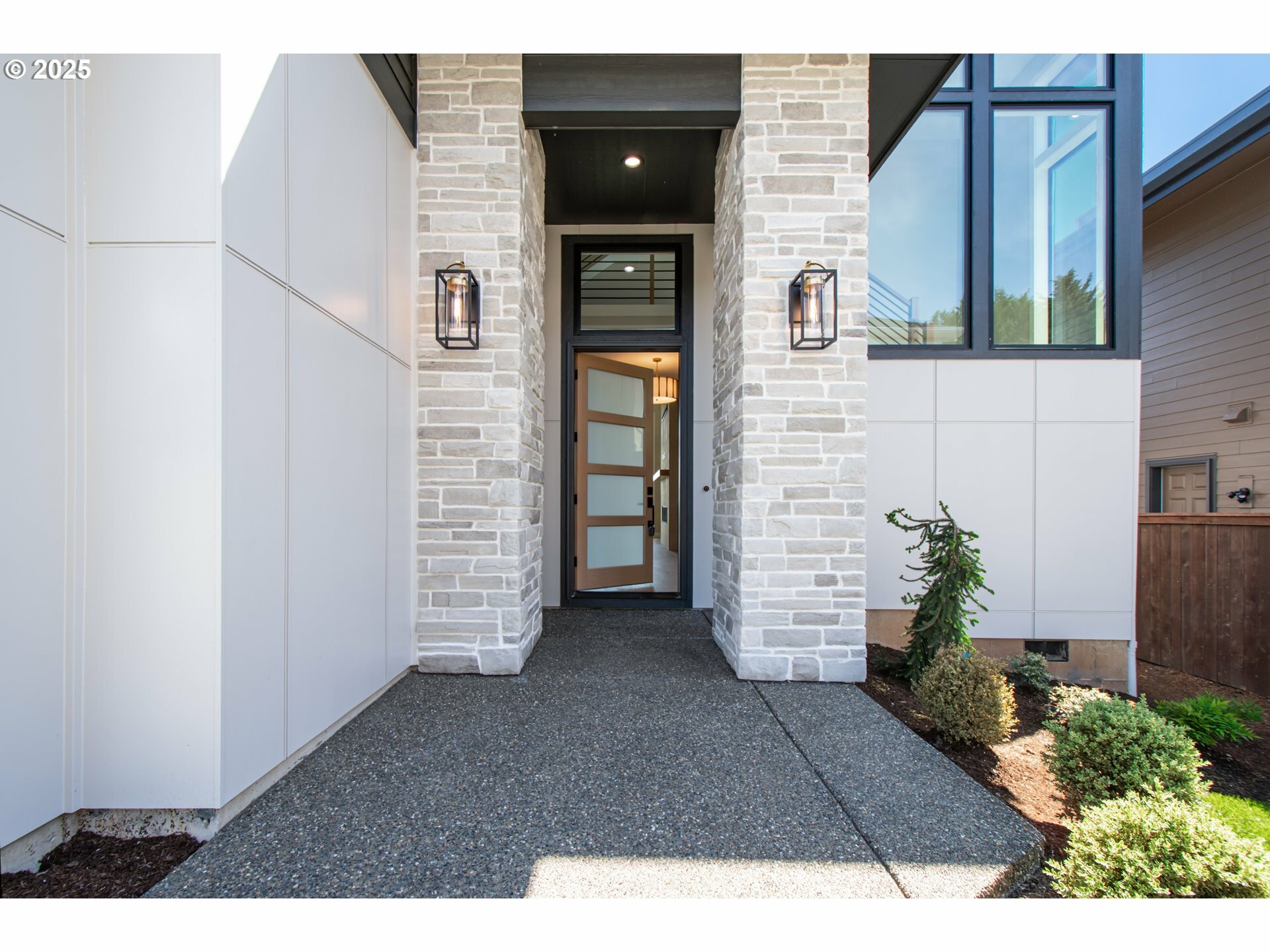 Property Photo: 1669 NW Goodwin St WA 98607