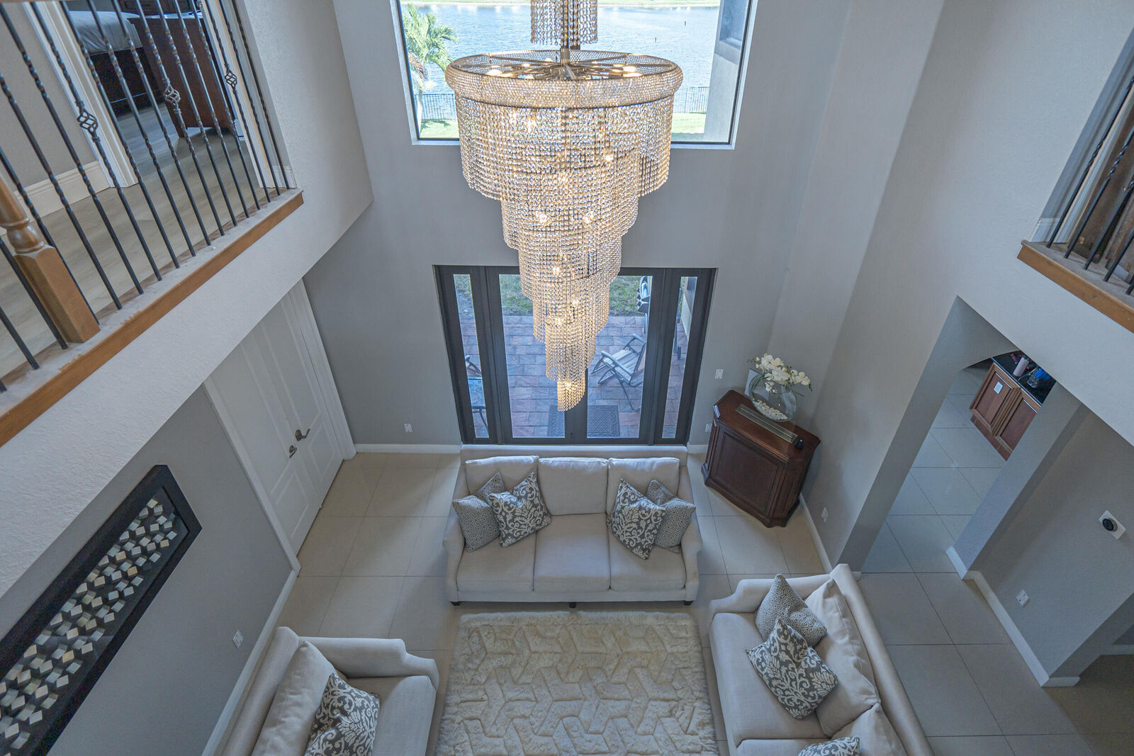 Property Photo: 8950 Lakeview Place FL 33076