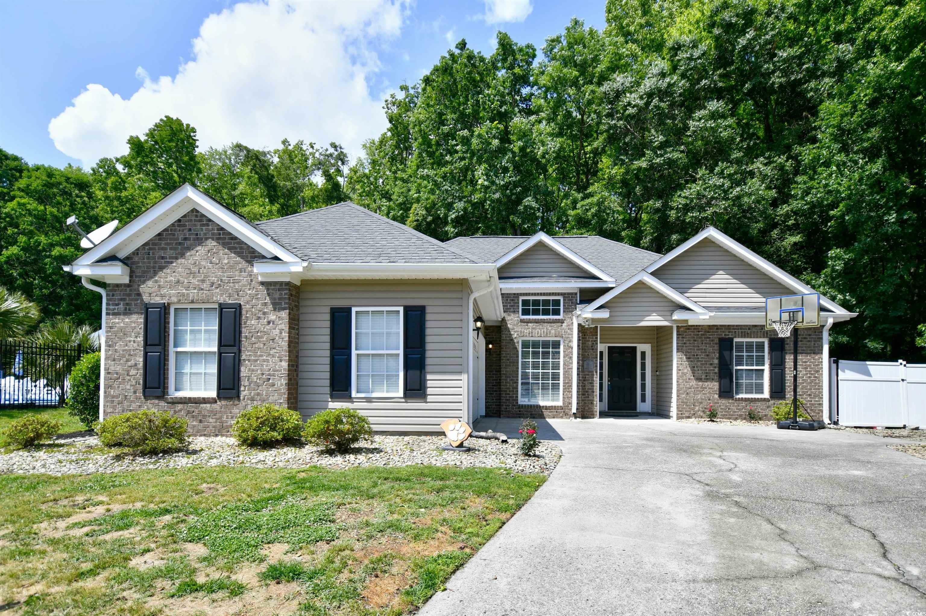 Property Photo:  1630 Pheasant Pointe Ct.  SC 29588 