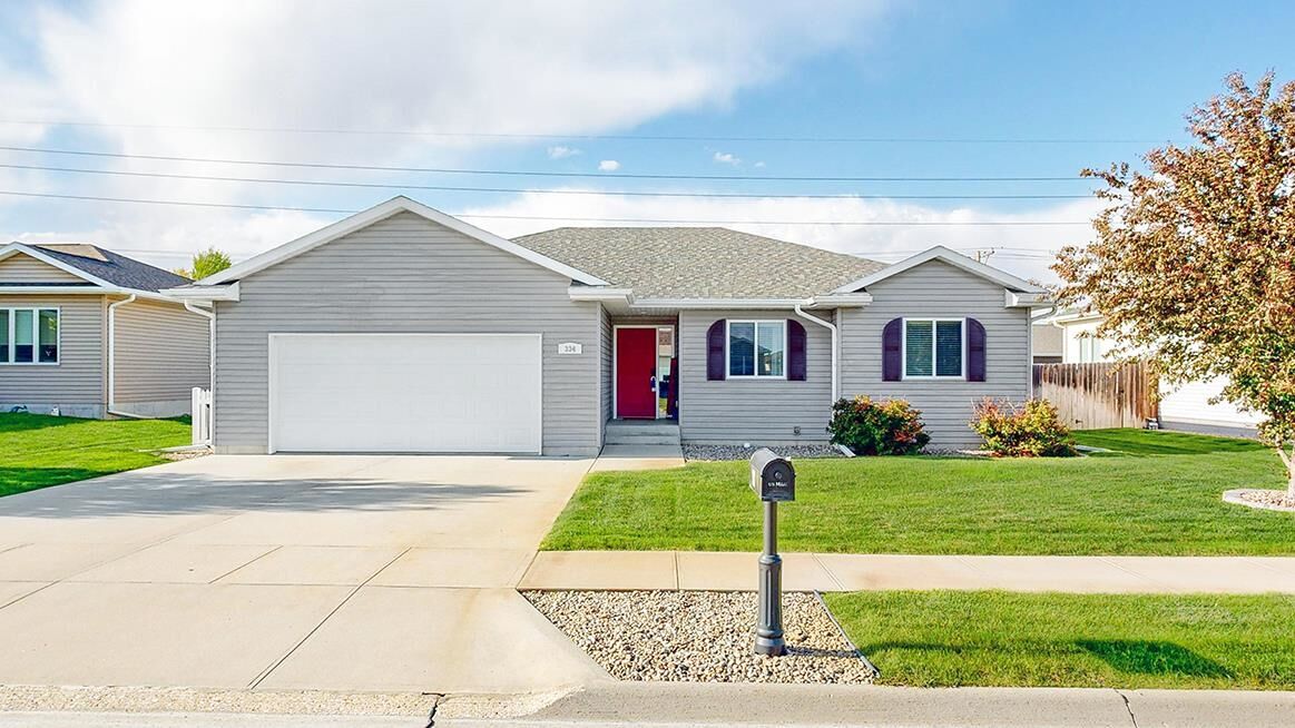 Property Photo:  334 Dawn Drive  NE 68601 